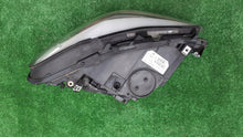 Laden Sie das Bild in den Galerie-Viewer, Frontscheinwerfer BMW 5 F11 F10 Xenon Links Scheinwerfer Headlight SCH9676917683is