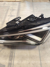 Laden Sie das Bild in den Galerie-Viewer, Frontscheinwerfer Seat Leon 5FB941007G LED Links Scheinwerfer Headlight
