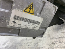 Laden Sie das Bild in den Galerie-Viewer, Frontscheinwerfer Audi A4 B7 8E0941003 Xenon Links Scheinwerfer Headlight