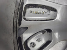 Laden Sie das Bild in den Galerie-Viewer, 1x Alufelge 17 Zoll 7.5" 5x112 51ET Glanz Silber 5H0601025C VW Golf Viii FEL1513111238uj