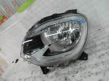Laden Sie das Bild in den Galerie-Viewer, Frontscheinwerfer Renault Twingo III 260602593R LED Links Scheinwerfer Headlight SCH4989070324ht