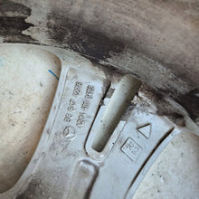 Load image into Gallery viewer, 1x Alufelge 17 Zoll 7.5" A2044010402 Mercedes-Benz W204 Rim Wheel