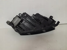 Laden Sie das Bild in den Galerie-Viewer, Frontscheinwerfer Skoda Octavia IV 5E4941015A LED Links Scheinwerfer Headlight SCH5094651266cs