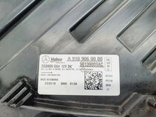 Load image into Gallery viewer, Frontscheinwerfer Mercedes-Benz Sprinter A9109060000 Rechts Headlight SCH9077808334eq
