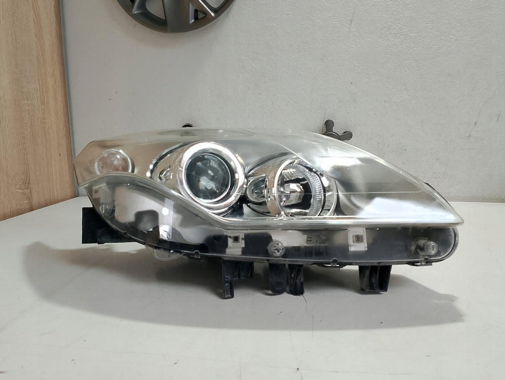 Frontscheinwerfer Renault Trafic III Laguna 260100033R Rechts Headlight