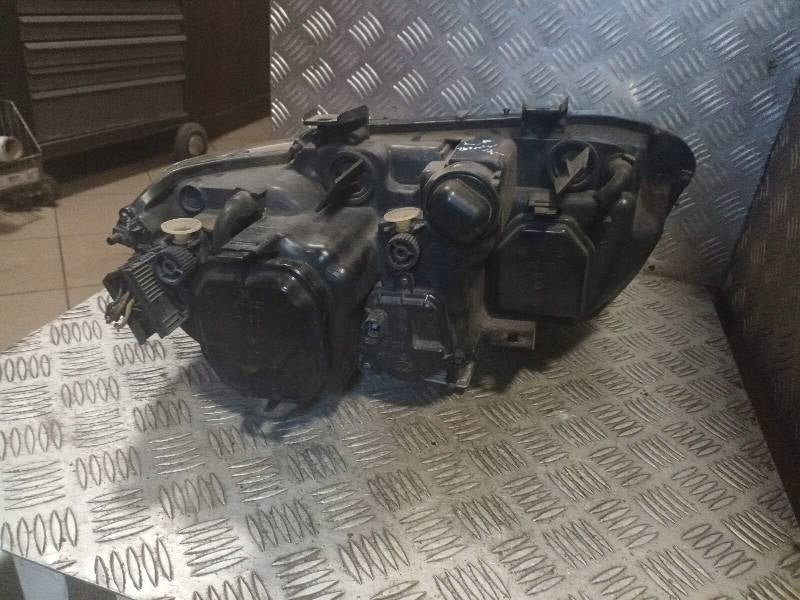 Frontscheinwerfer BMW E65 Xenon Ein Stück (Rechts oder Links) Headlight SCH9330244733py