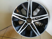 Laden Sie das Bild in den Galerie-Viewer, 1x Alufelge 17 Zoll 7.0" 5x112 48ET Glanz Schwarz A2054019000 Mercedes-Benz C205 FEL3819974014ua