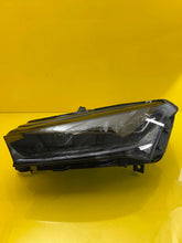 Laden Sie das Bild in den Galerie-Viewer, Frontscheinwerfer Skoda Enyaq 5LB941015H LED Links Scheinwerfer Headlight SCH4959430530jd