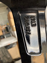 Load image into Gallery viewer, 1x Alufelge 17 Zoll 7.0" 5x112 49ET Glanz Silber 5G0601025AK VW Golf Vii FEL5838582520wm
