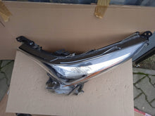 Laden Sie das Bild in den Galerie-Viewer, Frontscheinwerfer Toyota Prius Full LED Ein Stück (Rechts oder Links) Headlight SCH6478657631ls