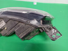Laden Sie das Bild in den Galerie-Viewer, Frontscheinwerfer Toyota Proace City 9835780680 Links Scheinwerfer Headlight SCH1943983175ry