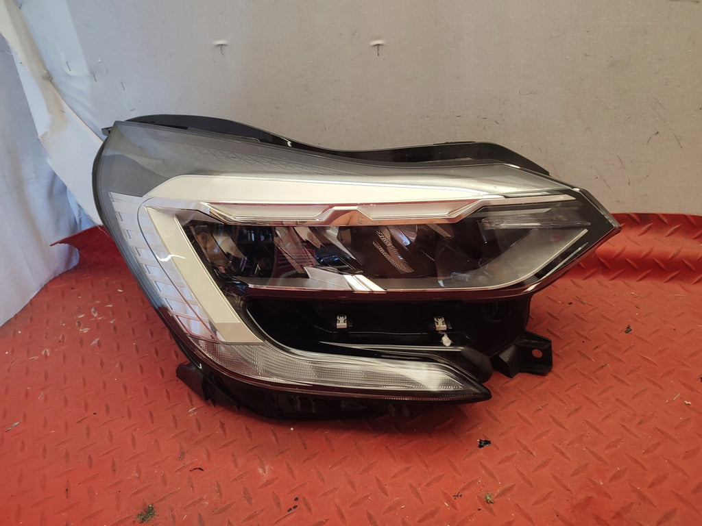 Frontscheinwerfer Renault Captur II 260104095R 013930-02 Full LED Rechts