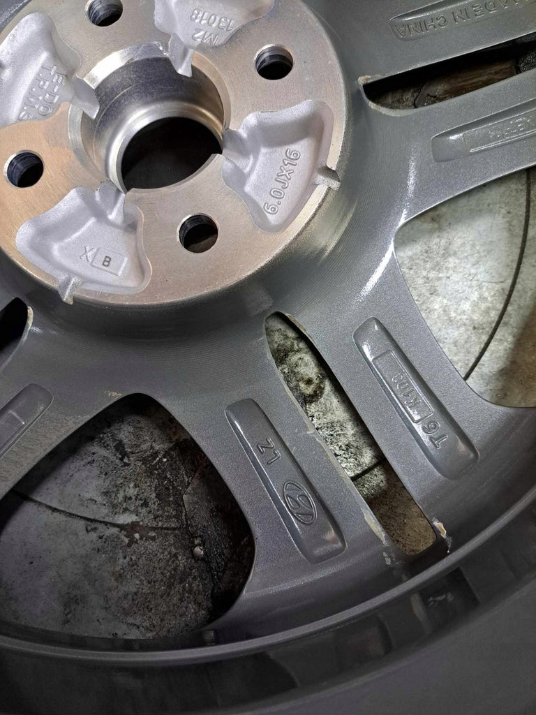 1x Alufelge 16 Zoll 6.0" 4x100 50ET 52910C8700 Hyundai Bayon Rio Rim Wheel