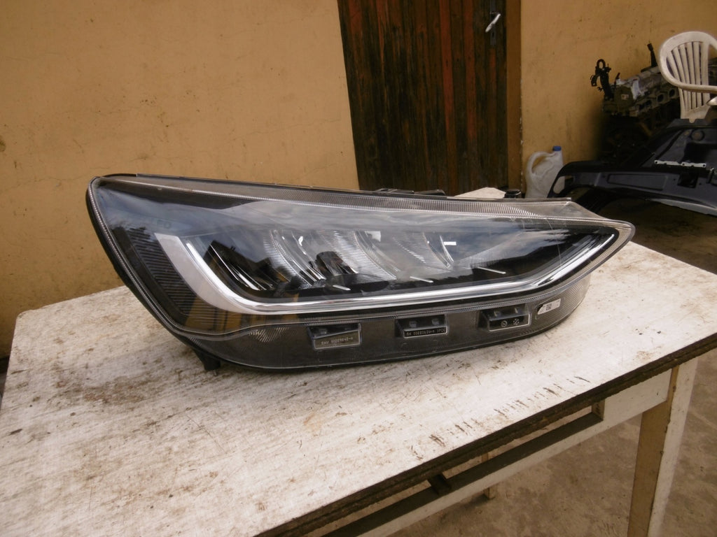 Frontscheinwerfer Ford Focus NX7B-13E014-CD LED Rechts Scheinwerfer Headlight SCH9902931886mz