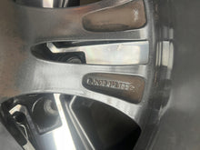 Load image into Gallery viewer, 1x Alufelge 18 Zoll 8.0&quot; 5x120 52ET Glanz Silber 6796211 BMW F21 Rim Wheel