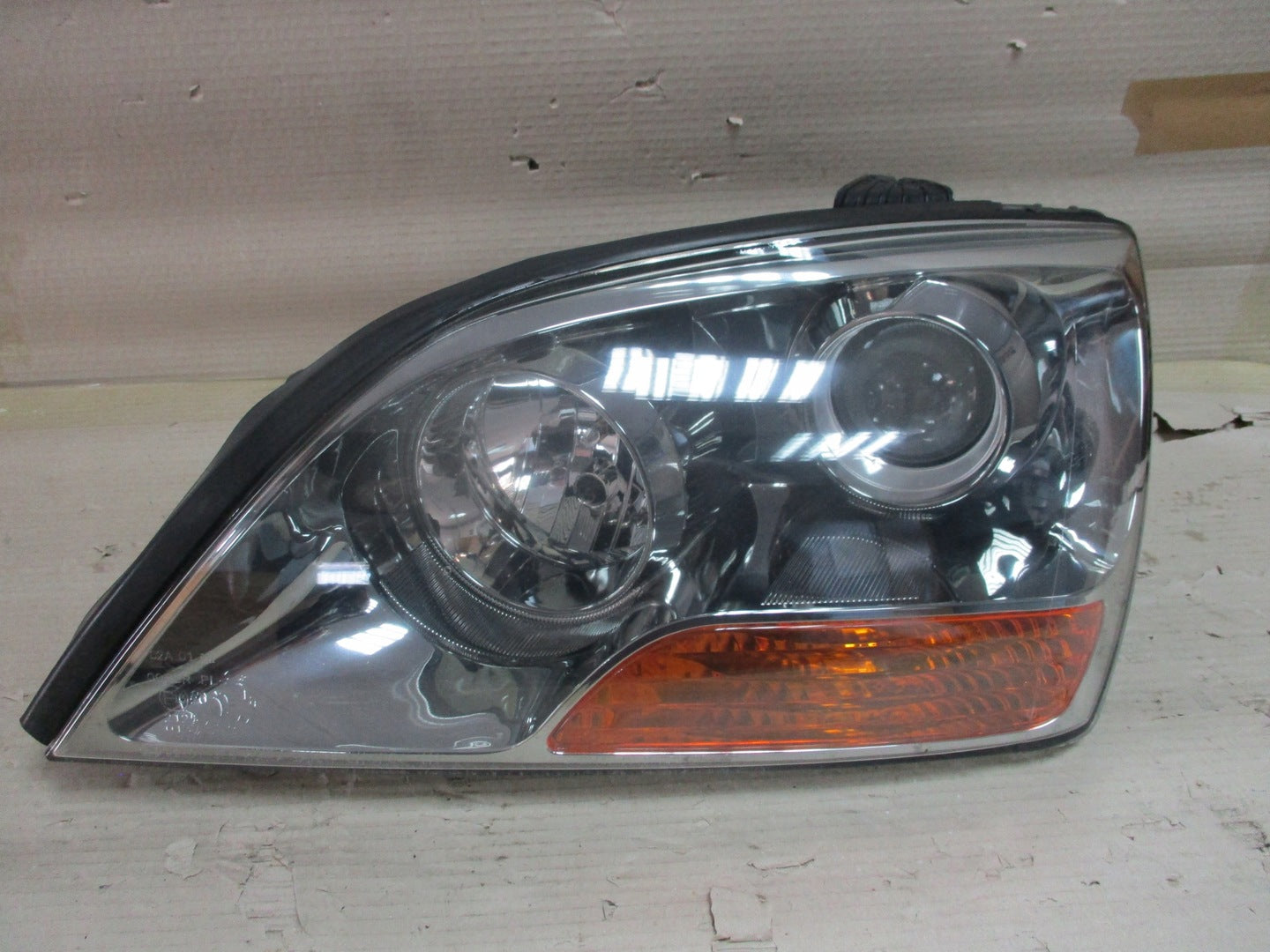 Frontscheinwerfer Kia Sorento I Links Scheinwerfer Headlight SCH9137076740za