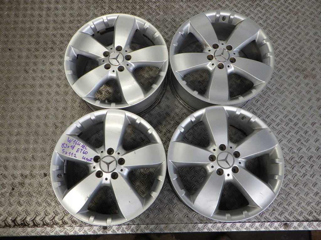 4x Alufelge 18 Zoll 8.0" 5x112 60ET Glanz Silber A1644010302 Mercedes-Benz W164