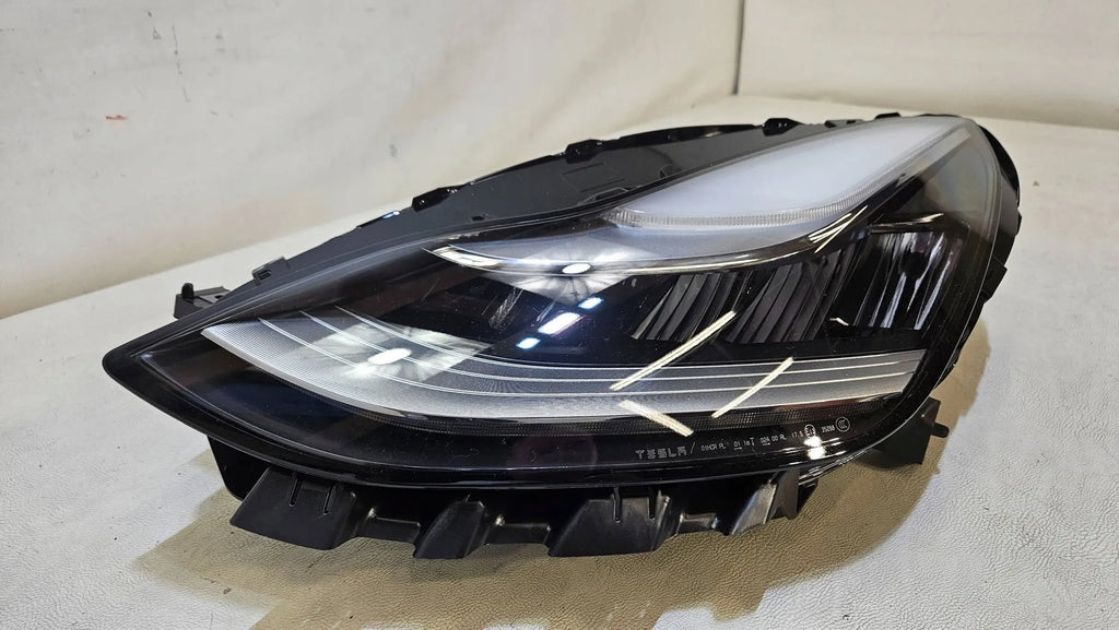Frontscheinwerfer Tesla Model 3 1077375-00-C Links Scheinwerfer Headlight