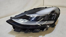 Laden Sie das Bild in den Galerie-Viewer, Frontscheinwerfer Tesla Model 3 1077375-00-C Links Scheinwerfer Headlight