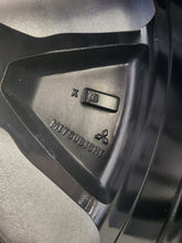 Laden Sie das Bild in den Galerie-Viewer, 1x Alufelge 18 Zoll 7.0&quot; 5x114.3 38ET 4250D789 Mitsubishi Outlander Rim Wheel