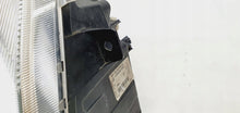 Laden Sie das Bild in den Galerie-Viewer, Frontscheinwerfer Mercedes-Benz Sprinter A9068201061 Xenon Rechts Headlight