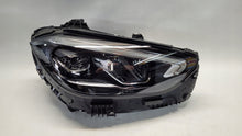 Laden Sie das Bild in den Galerie-Viewer, Frontscheinwerfer Mercedes-Benz W206 A2069061203 LED Rechts Headlight SCH8937726921fy
