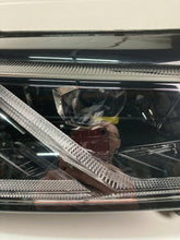 Laden Sie das Bild in den Galerie-Viewer, Frontscheinwerfer Skoda Octavia IV 5E4941016A Rechts Scheinwerfer Headlight SCH1890821186ut