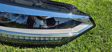 Laden Sie das Bild in den Galerie-Viewer, Frontscheinwerfer VW Touran 5TB941082D LED Rechts Scheinwerfer Headlight SCH2607059854mt