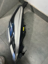 Laden Sie das Bild in den Galerie-Viewer, Frontscheinwerfer Ford Fiesta I H1BB13W030AD H1BB13W029AK Rechts oder Links SCH3539993525vi