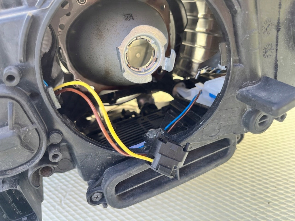 Frontscheinwerfer BMW 5 F10 7203240 7203239 Ein Stück (Rechts oder Links)