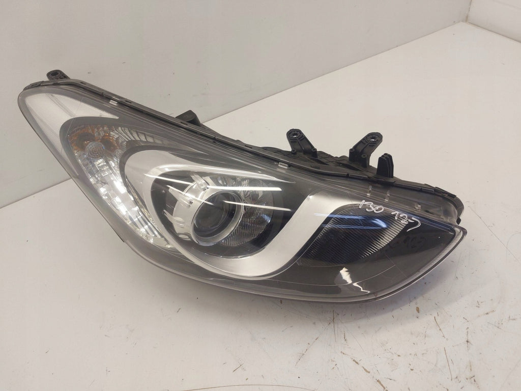 Frontscheinwerfer Hyundai I30 92102A6100 R009H192LJW 92102A611092102A6060 Rechts SCH7536250732sp