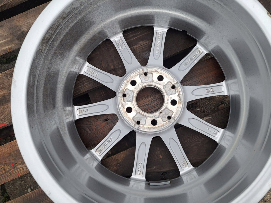1x Alufelge 17 Zoll 6.5" 5x112 44ET Glanz Silber A1774010300 Mercedes-Benz Cla FEL2917748360yz