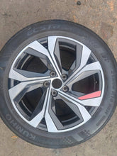 Load image into Gallery viewer, 1x Alufelge 18 Zoll 35ET 403009719R Renault Koleos I Captur Arkana Rim Wheel FEL5602873025rw