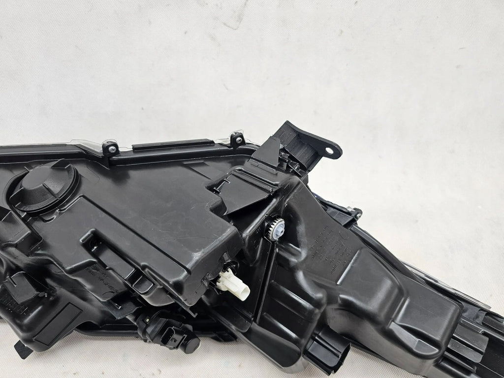 Frontscheinwerfer Toyota 4 Yaris SPP8711 Links Scheinwerfer Headlight