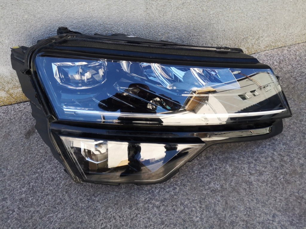 Frontscheinwerfer Skoda Karoq 57B941016D Rechts Scheinwerfer Headlight SCH5952243861ba