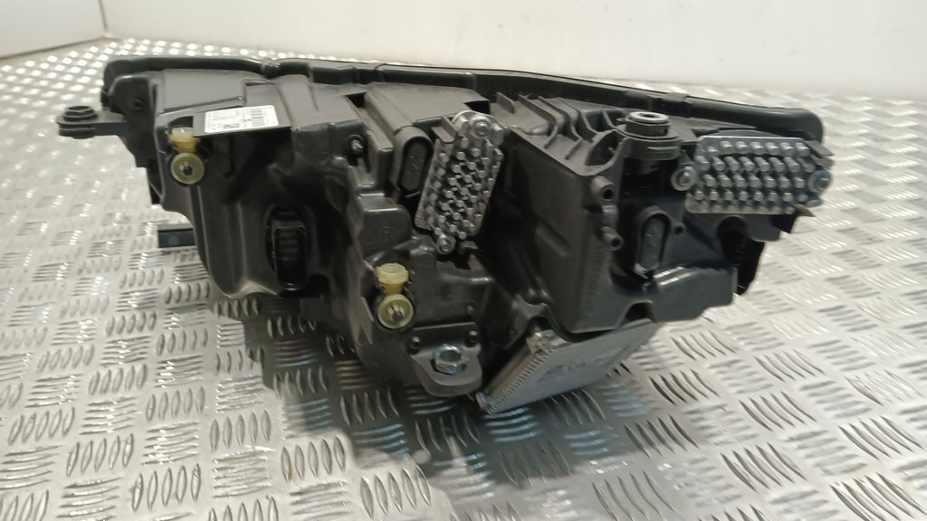 Frontscheinwerfer Skoda Octavia IV 5E4941036 LED Rechts Scheinwerfer Headlight SCH3316785191kt