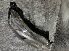 Laden Sie das Bild in den Galerie-Viewer, Frontscheinwerfer Ford Galaxy EM2B13W029EH Rechts Scheinwerfer Headlight