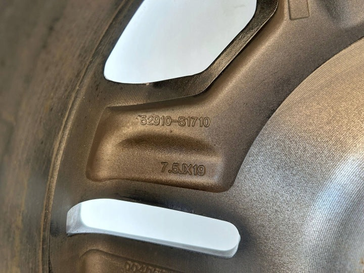 1x Alufelge 19 Zoll 7.5" 5x114.3 49 5ET 52910-S1710 Hyundai Santa I Rim Wheel FEL9456294039uq