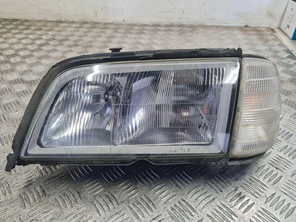 Frontscheinwerfer Mercedes-Benz A2028261180 Links Scheinwerfer Headlight SCH5804615685qj