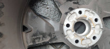 Laden Sie das Bild in den Galerie-Viewer, 1x Alufelge 20 Zoll 403008811R Renault Rim Wheel FEL1525300319zl