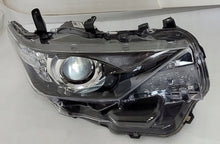 Laden Sie das Bild in den Galerie-Viewer, Frontscheinwerfer Toyota Auris 81130-02K30 LED Rechts Scheinwerfer Headlight
