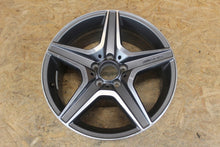 Laden Sie das Bild in den Galerie-Viewer, 1x Alufelge 18 Zoll 8.0" 5x112 45ET A2044013902 Mercedes-Benz W204 Rim Wheel FEL9016039997xx