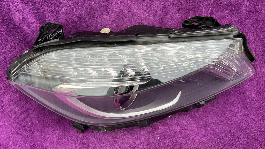 Frontscheinwerfer Mercedes-Benz W176 8W6941034F LED Rechts Headlight SCH6221466861hz