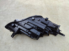 Laden Sie das Bild in den Galerie-Viewer, Frontscheinwerfer Ford Kuga LV4B-13E015-CA LED Links Scheinwerfer Headlight SCH7877009311je