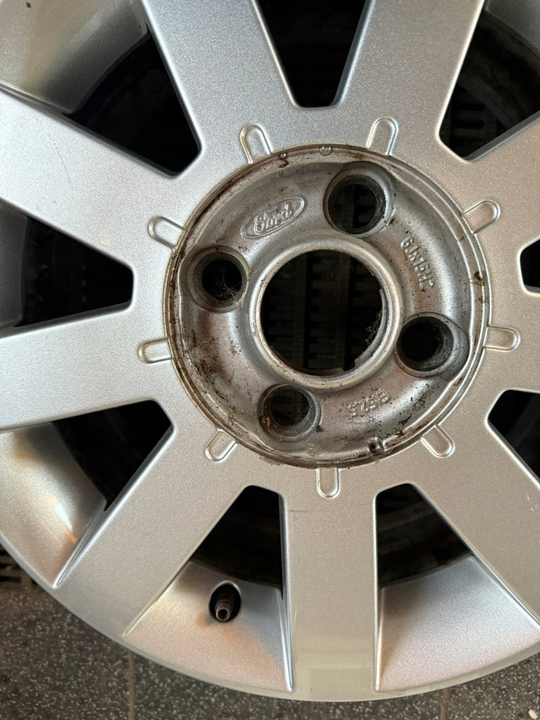 1x Alufelge 15 Zoll 6.0" 4x108 52 5ET Glanz Silber 2S6J1007AB Ford Et Rim Wheel FEL2592063242oo