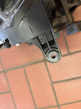 Laden Sie das Bild in den Galerie-Viewer, Frontscheinwerfer Mercedes-Benz W211 Links Scheinwerfer Headlight SCH2525317857tw