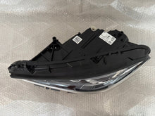 Laden Sie das Bild in den Galerie-Viewer, Frontscheinwerfer Mercedes-Benz Cla A1189068300 Full LED Links Headlight SCH4246304817we