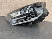 Load image into Gallery viewer, Frontscheinwerfer Hyundai Bayon 92101Q0500 Links Scheinwerfer Headlight