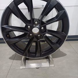 1x Alufelge 18 Zoll 7.0