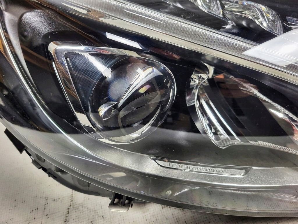 Frontscheinwerfer Mercedes-Benz W205 A2059063703 A2059063803 LED Ein Satz SCH1742311717gp